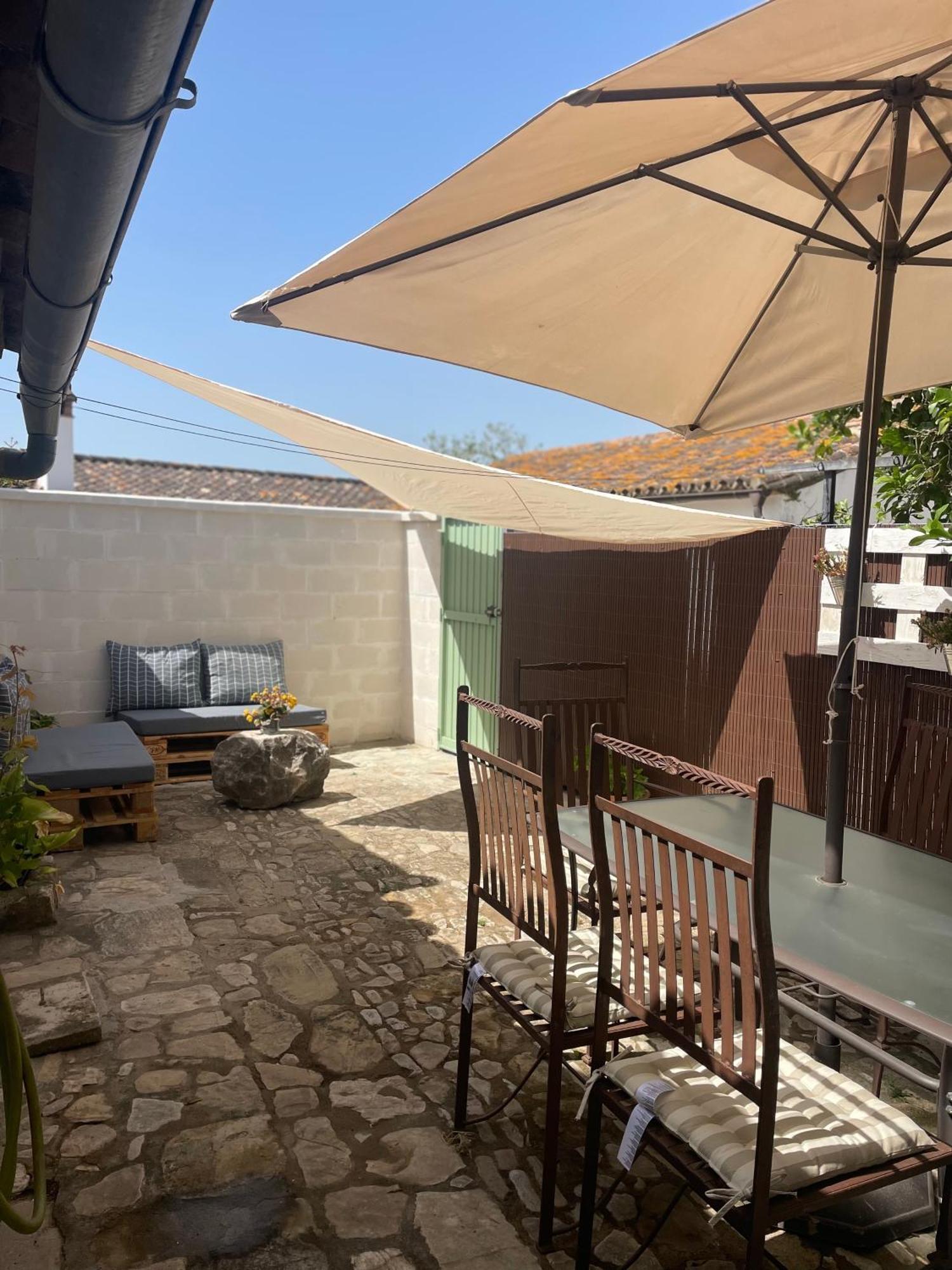 הוילה חימנה דה לה פרונטרה La Casa Vieja De Marchenilla מראה חיצוני תמונה